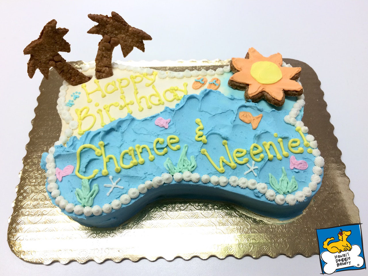 Hawaiian Themed Cake & Cupcakes! - The Partiologist